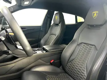 LAMBORGHINI Urus 4.0 V8 2022  23 Zoll  Unfallfrei Ahk. ACC