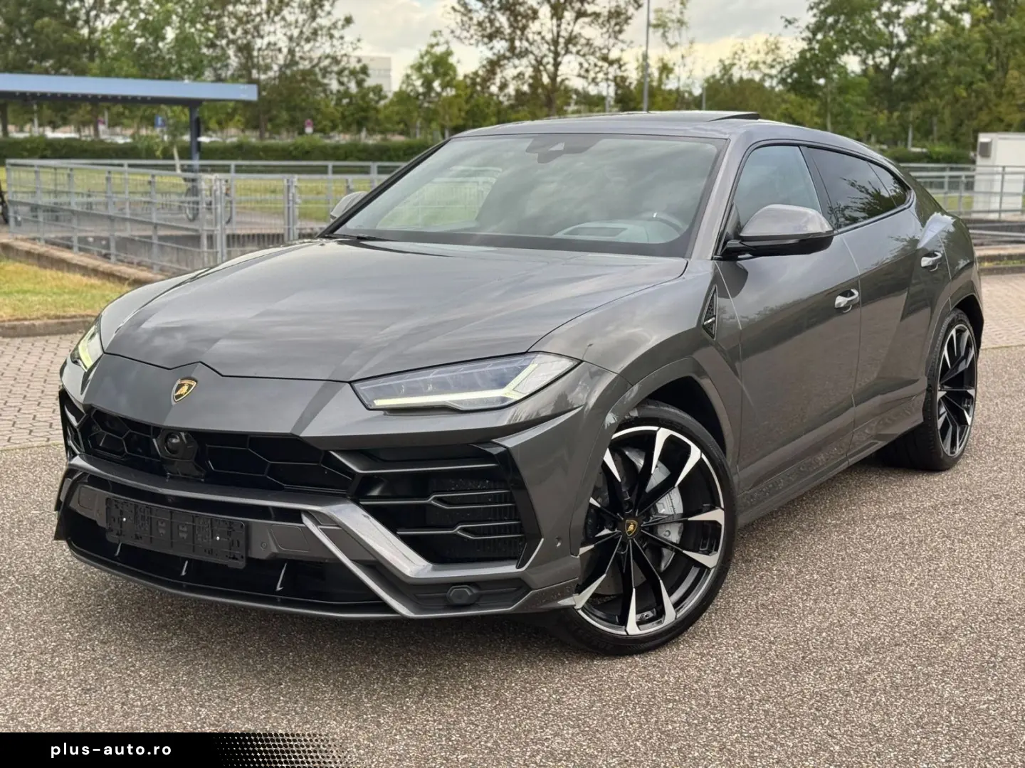 LAMBORGHINI Urus 4.0 V8  23 Alu Panorama Softclose