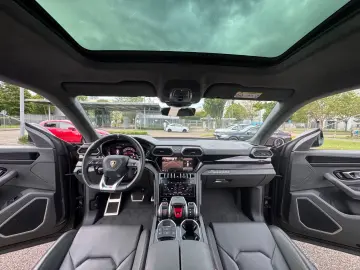 LAMBORGHINI Urus 4.0 V8  23 Alu Panorama Softclose