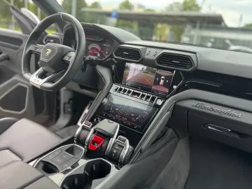 LAMBORGHINI Urus 4.0 V8  23 Alu Panorama Softclose