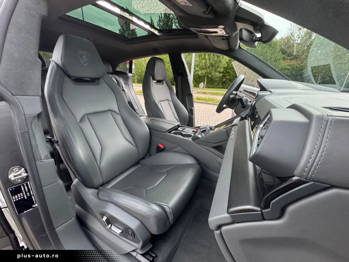 LAMBORGHINI Urus 4.0 V8  23 Alu Panorama Softclose