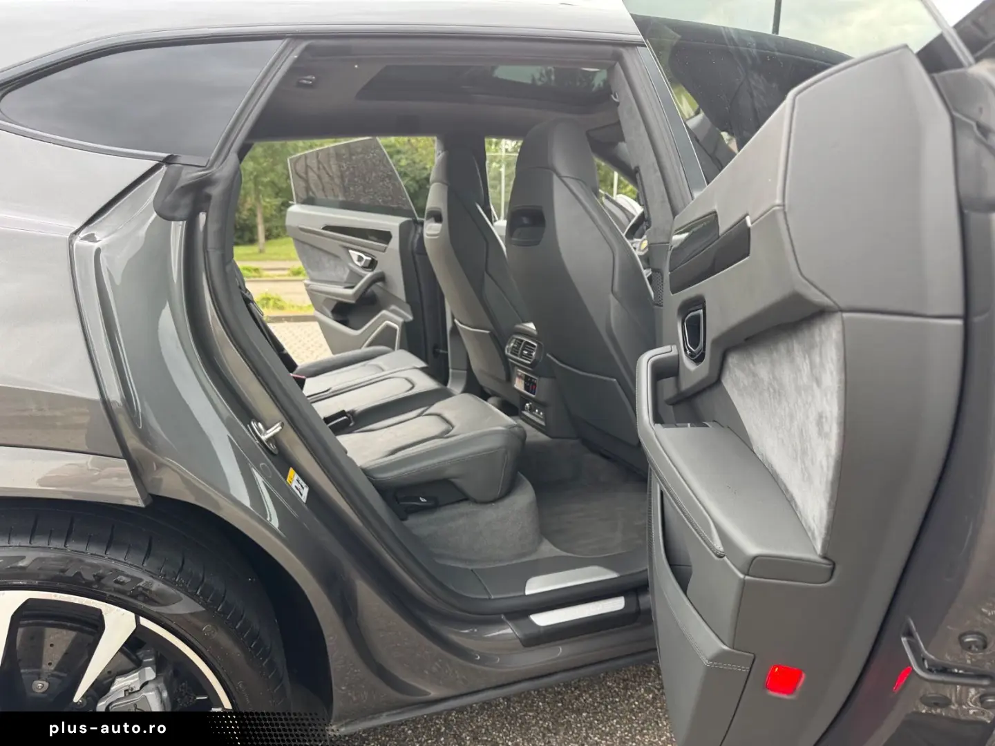 LAMBORGHINI Urus 4.0 V8  23 Alu Panorama Softclose