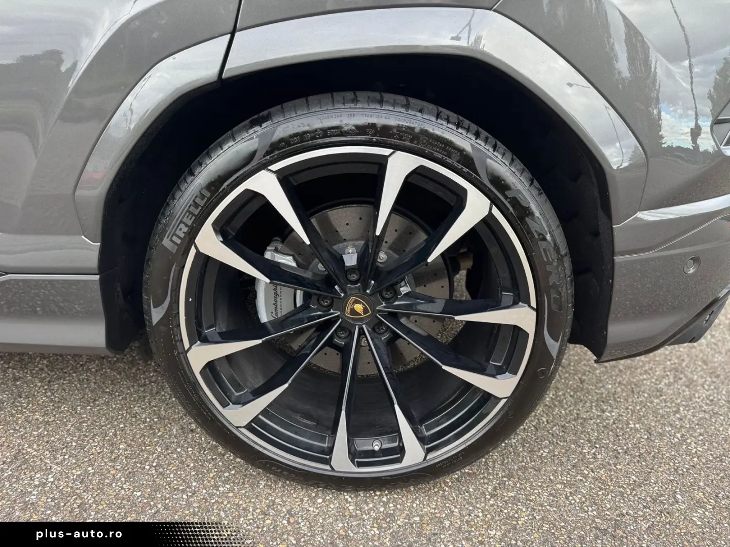 LAMBORGHINI Urus 4.0 V8  23 Alu Panorama Softclose