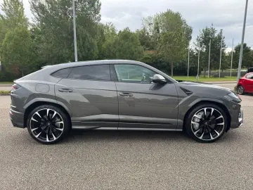 LAMBORGHINI Urus 4.0 V8  23 Alu Panorama Softclose