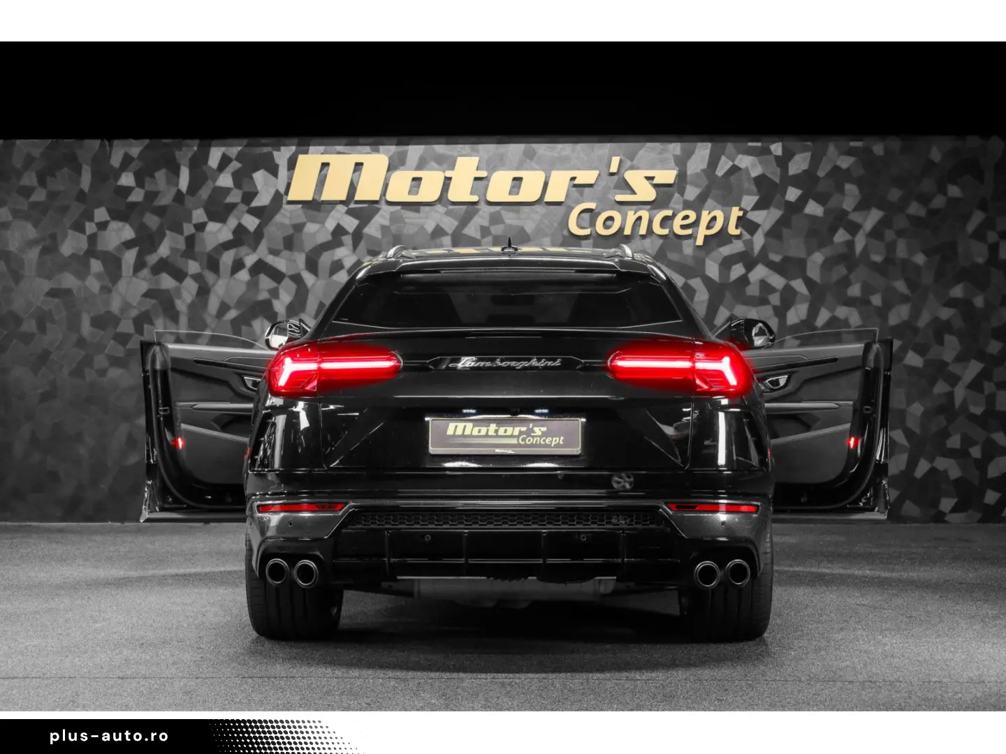 LAMBORGHINI Urus V8 - NERO HELENE - AKRAPOVIC