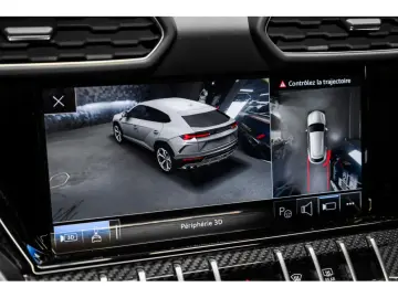 LAMBORGHINI Urus V8 - NERO HELENE - AKRAPOVIC