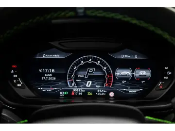 LAMBORGHINI Urus V8 - NERO HELENE - AKRAPOVIC