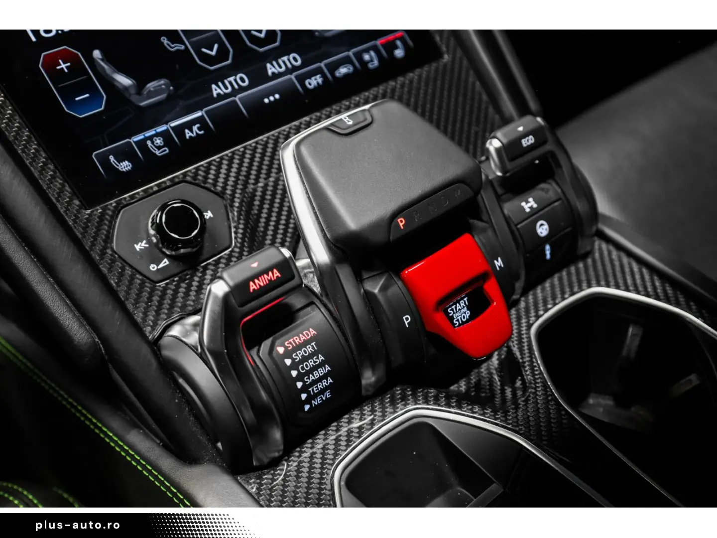 LAMBORGHINI Urus V8 - NERO HELENE - AKRAPOVIC