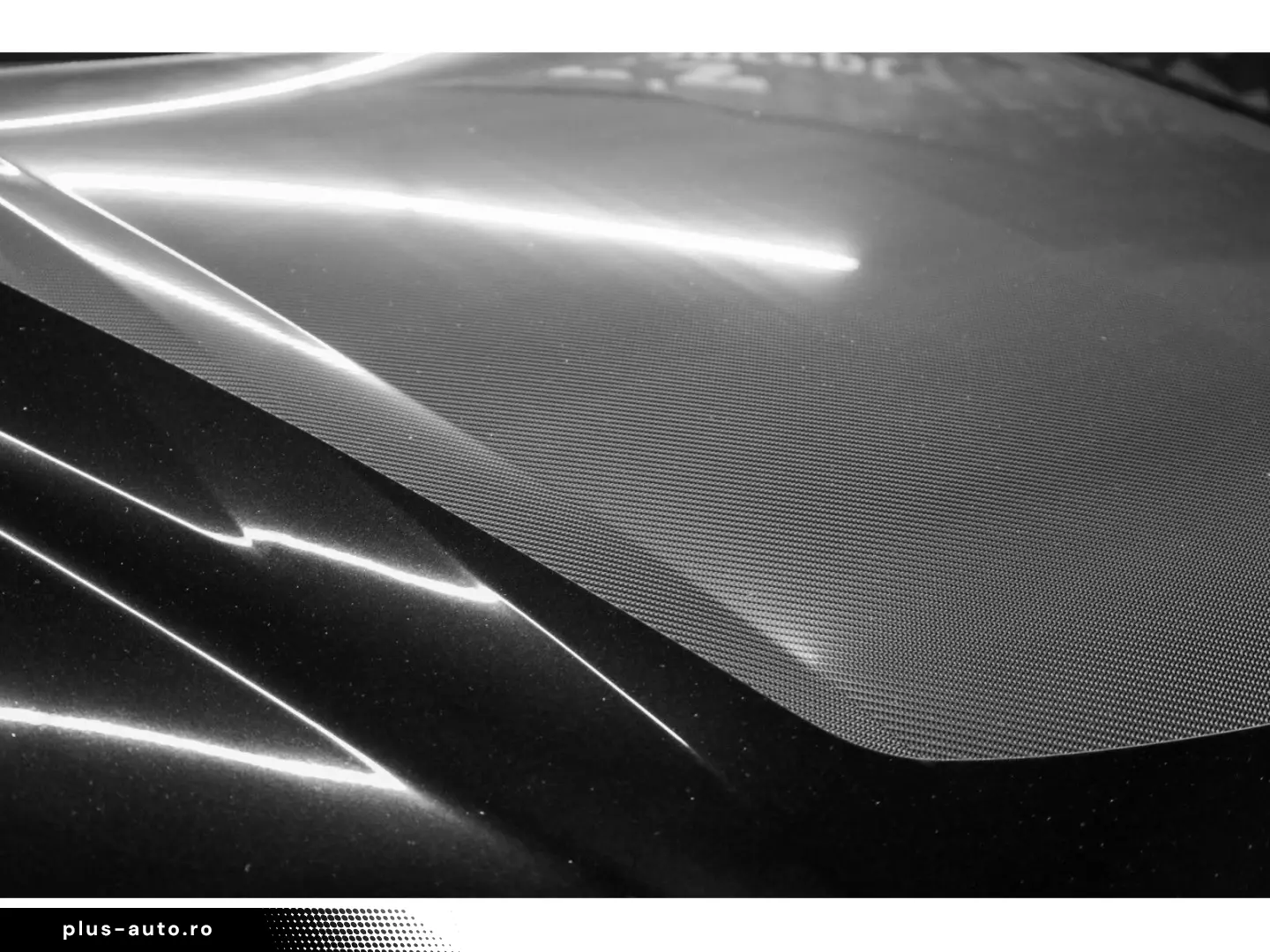 LAMBORGHINI Urus V8 - NERO HELENE - AKRAPOVIC