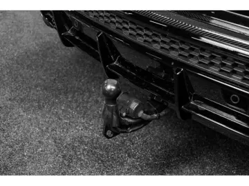 LAMBORGHINI Urus V8 - NERO HELENE - AKRAPOVIC