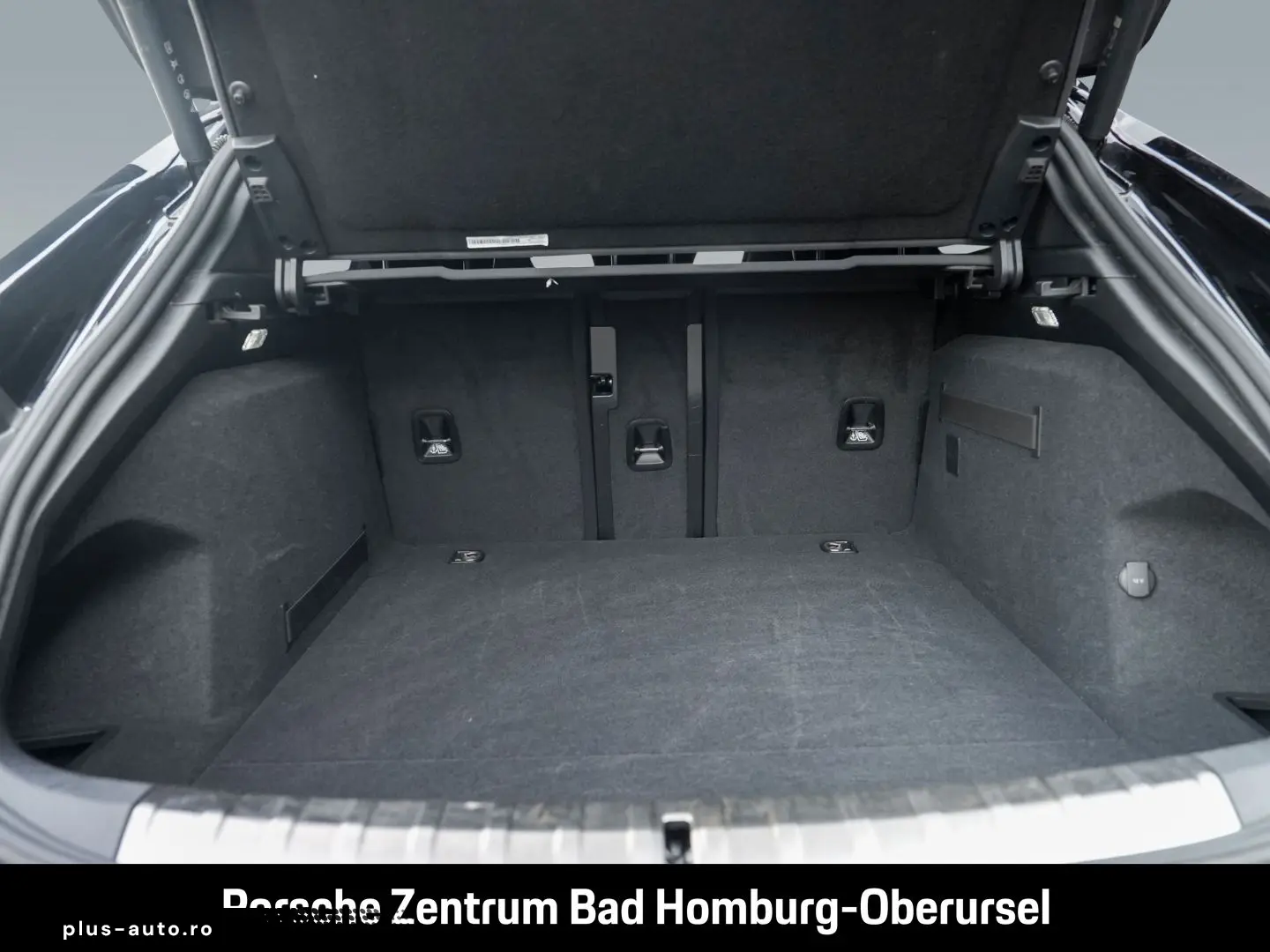 PORSCHE Taycan Sport Turismo BOSE Performancebatterie