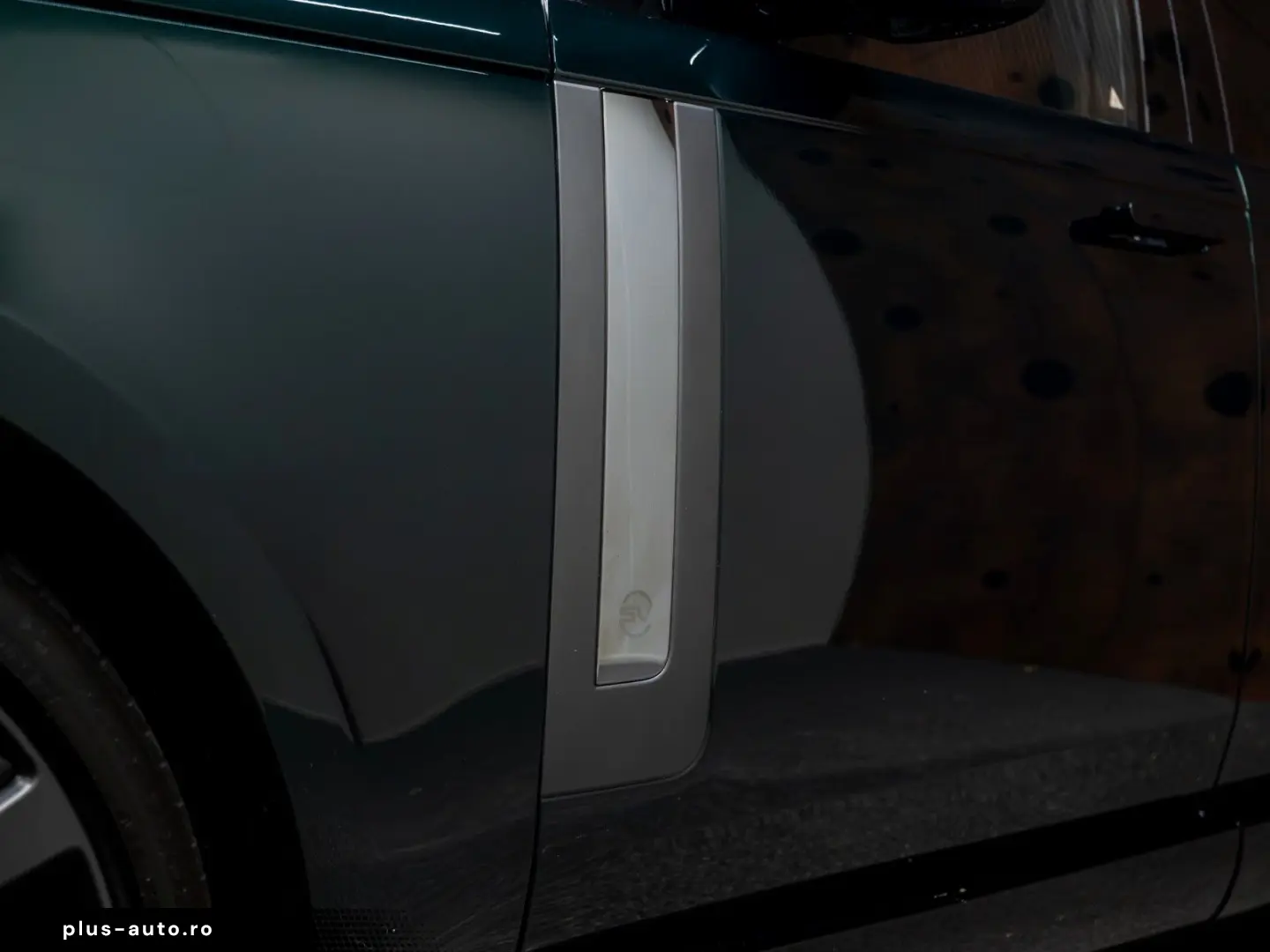 LAND ROVER Range Rover 4.4 P615 SV Massage Anhängerkup Kühl