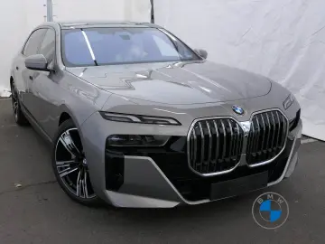 BMW 740 d xDrive M Sport 21  Skylounge