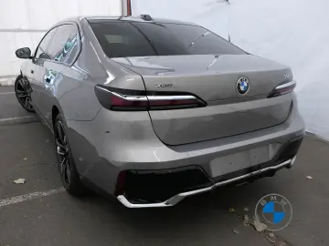 BMW 740 d xDrive M Sport 21  Skylounge