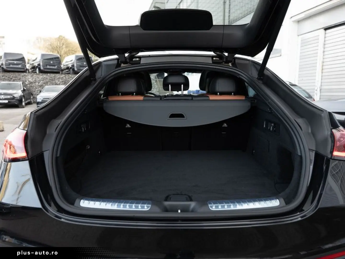 MERCEDES-BENZ GLC 200 4M Coupé AMG-Sport Pano Burm AHK Night