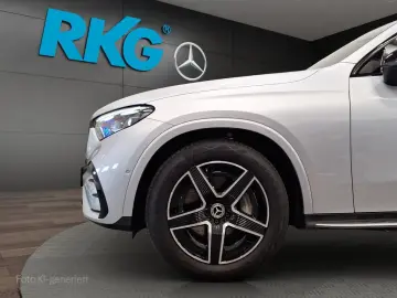 MERCEDES-BENZ GLC 200 4M Coupé AMG NIGHT PANORMA DIS…