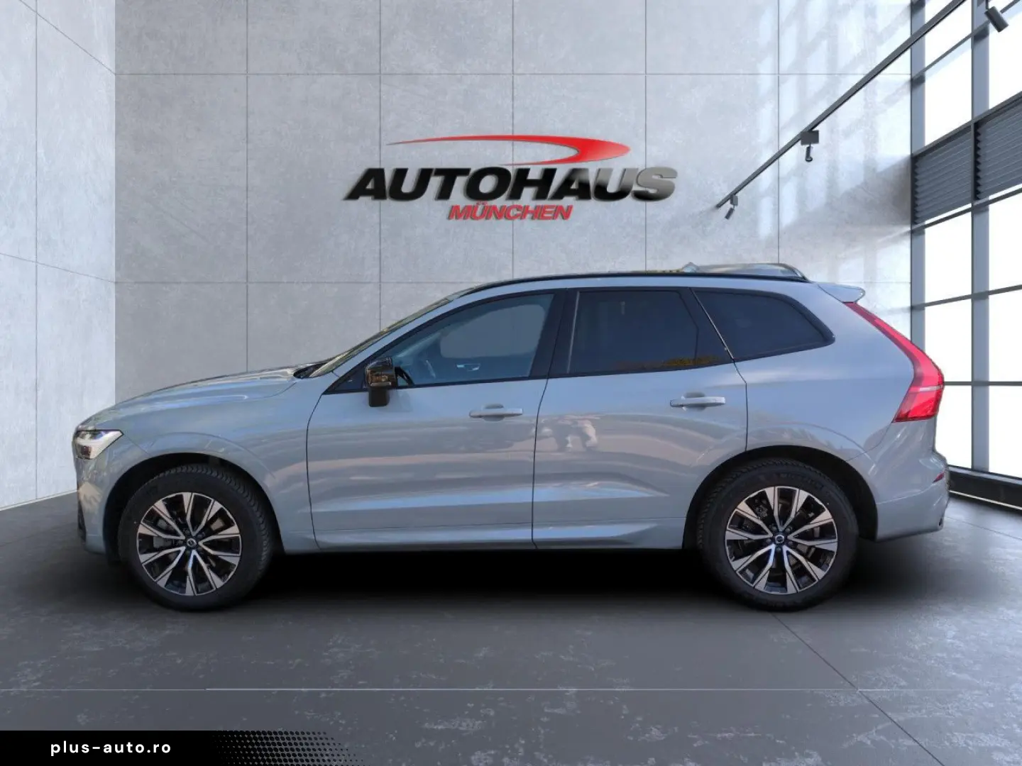 VOLVO XC 60 Plus Dark 2WD