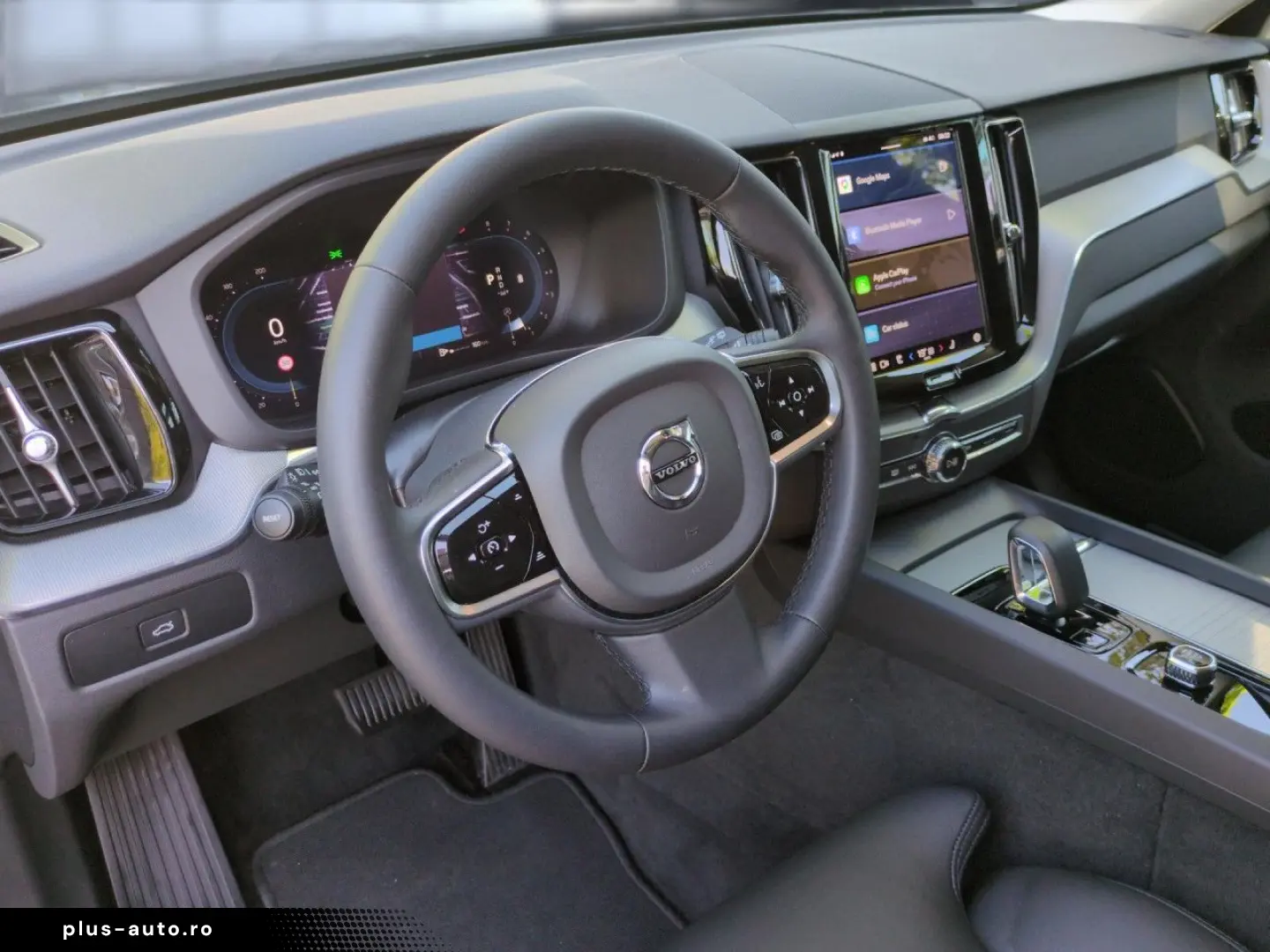VOLVO XC 60 Plus Dark 2WD