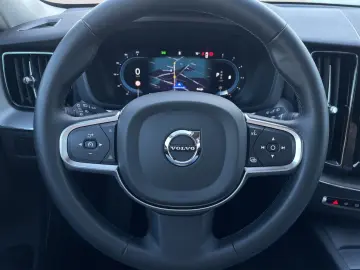 VOLVO XC60 B4 Core Leder Navi LED BLIS 4xSHZ hzb.LK