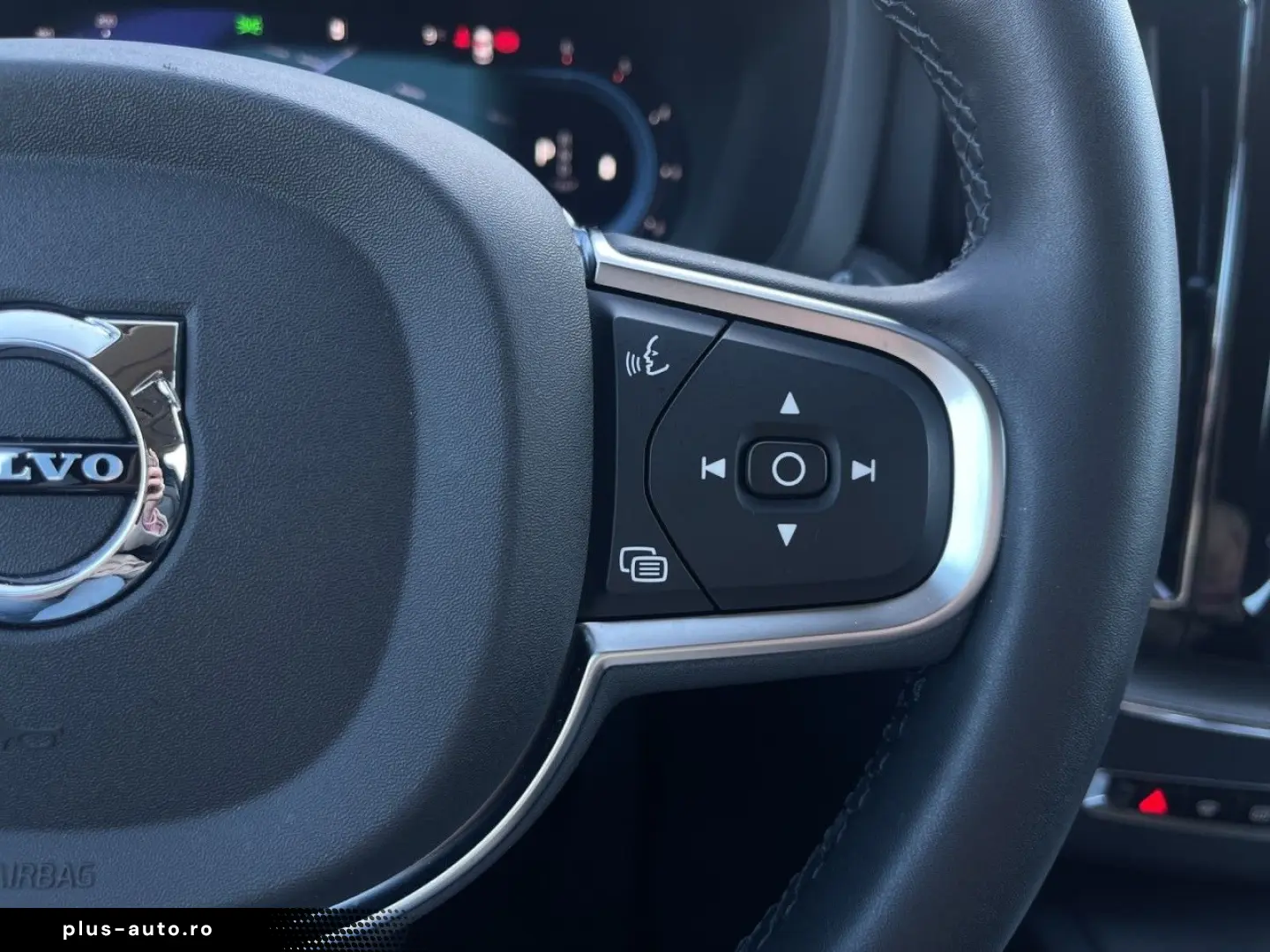 VOLVO XC60 B4 Core Leder Navi LED BLIS 4xSHZ hzb.LK