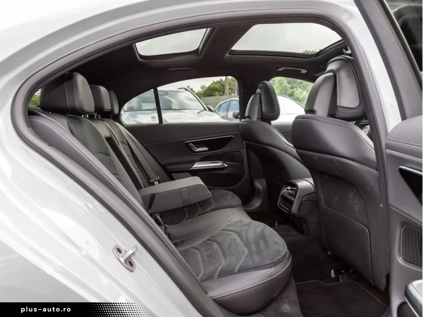 MERCEDES-BENZ E 220 d 4M AMG-Sport Super Pano AHK Di&hellip;