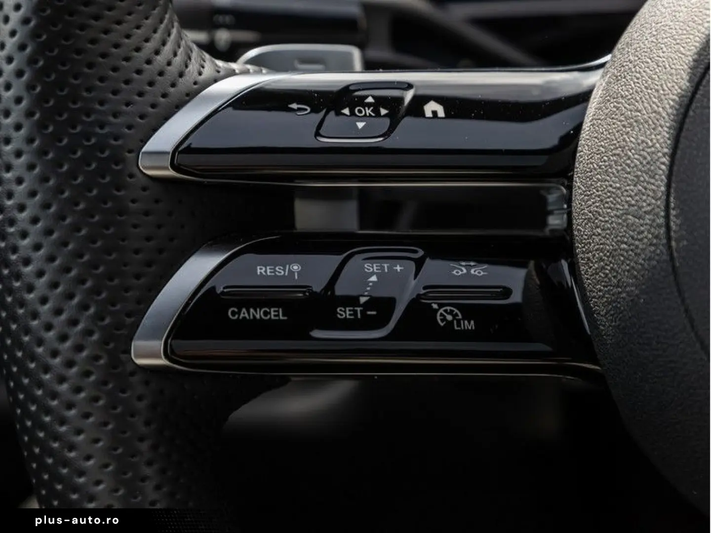 MERCEDES-BENZ E 220 d 4M AMG-Sport Super Pano AHK Di&hellip;