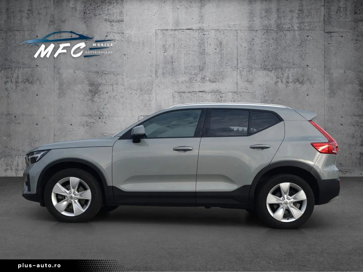 VOLVO XC40 Core WiPa AHK Assistenz-Paket LED