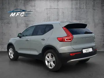 VOLVO XC40 Core WiPa AHK Assistenz-Paket LED