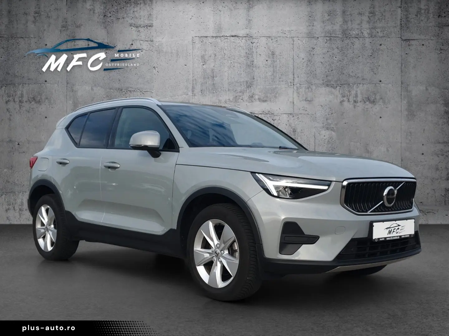 VOLVO XC40 Core WiPa AHK Assistenz-Paket LED