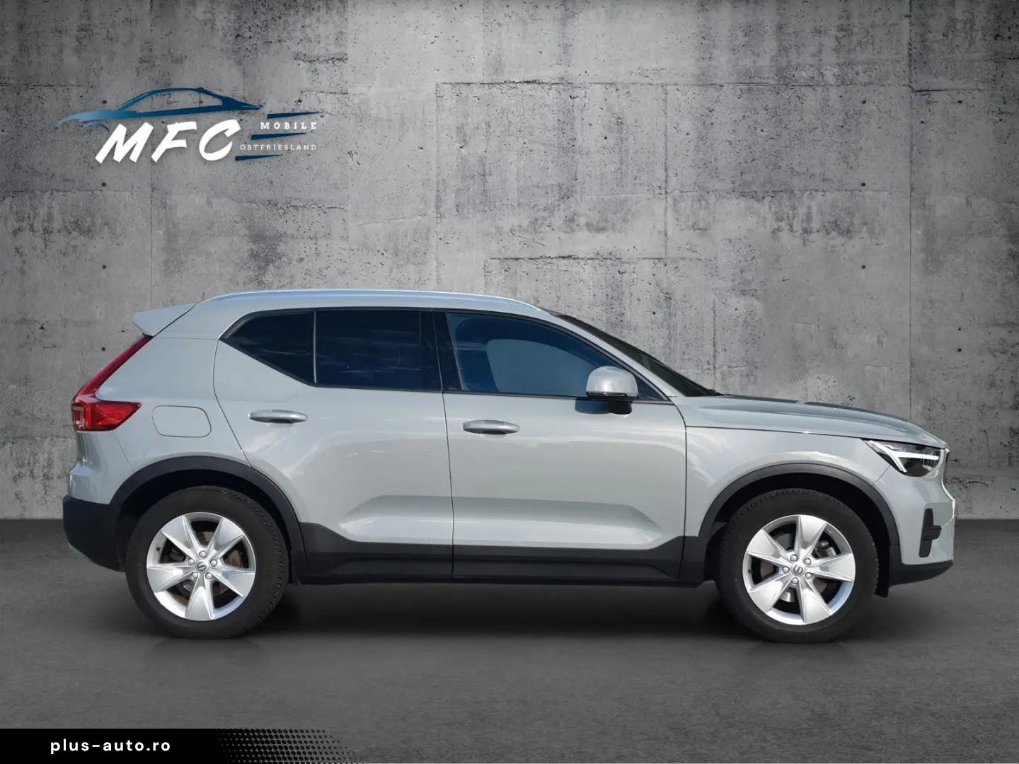 VOLVO XC40 Core WiPa AHK Assistenz-Paket LED