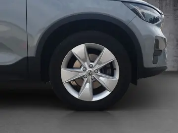 VOLVO XC40 Core WiPa AHK Assistenz-Paket LED