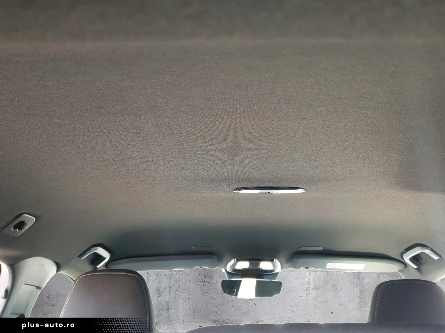 VOLVO XC40 Core WiPa AHK Assistenz-Paket LED