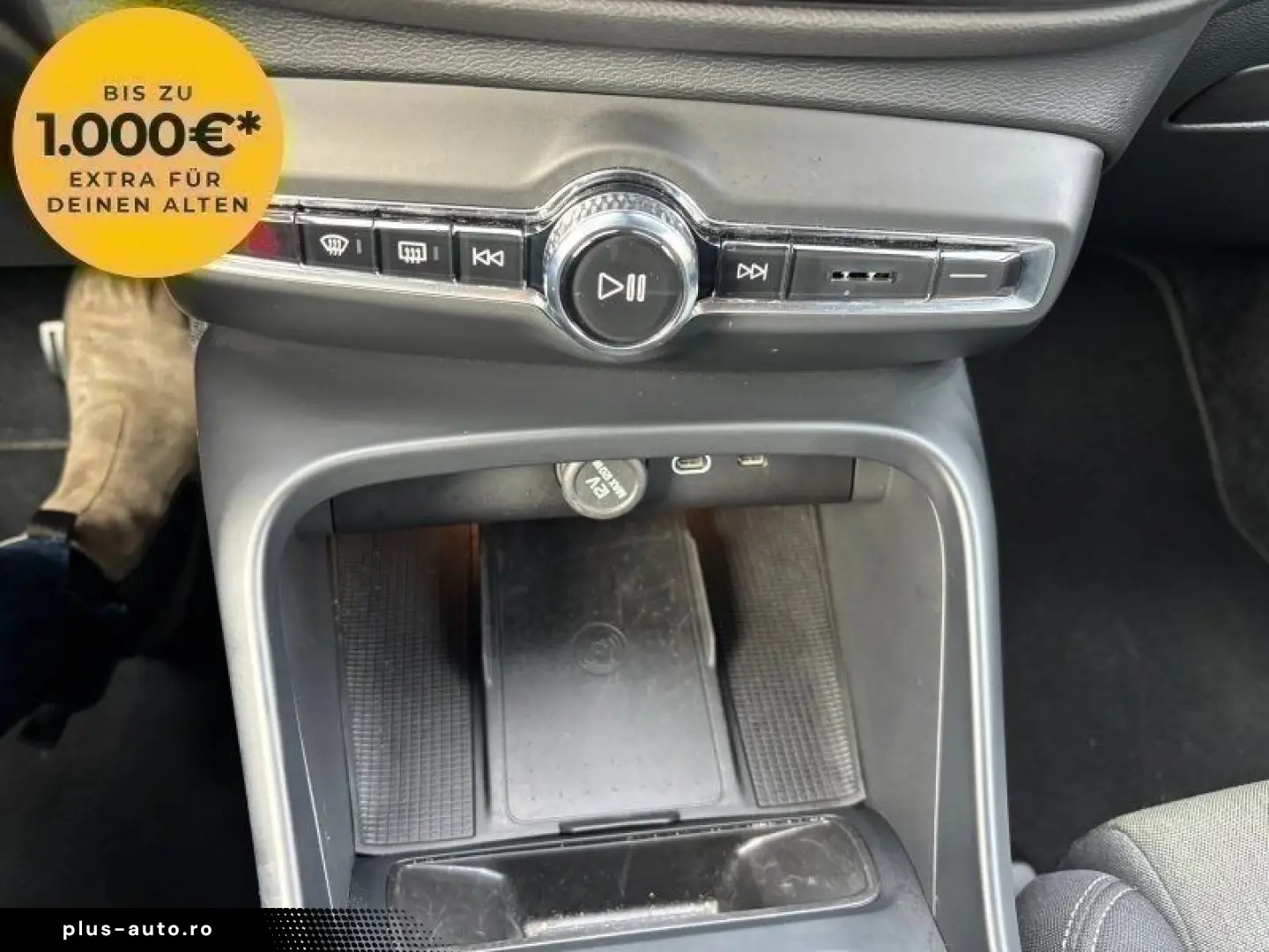 VOLVO XC40 Core 2WD  KAMERA NAVI