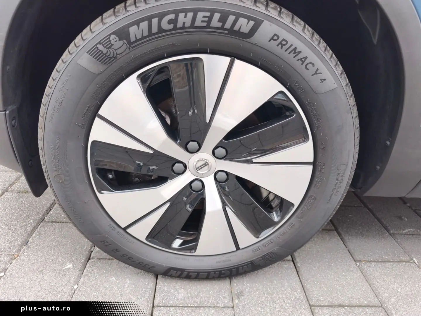 VOLVO XC40 B3 Core 2W Digitales Cockpit Soundsystem LE