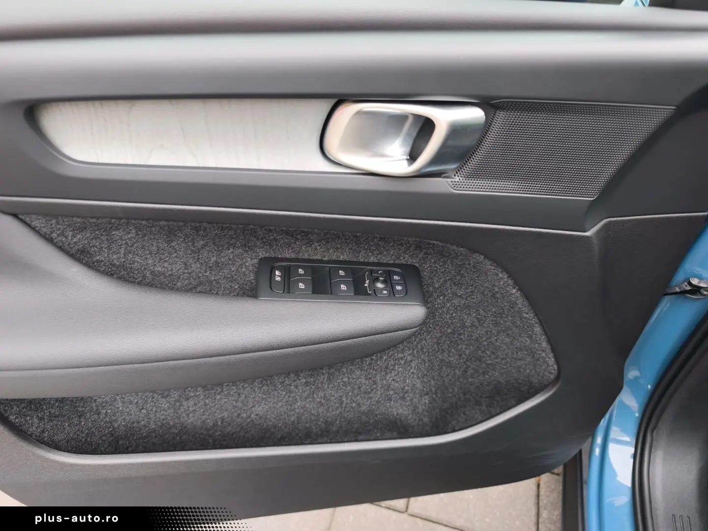 VOLVO XC40 B3 Core 2W Digitales Cockpit Soundsystem LE