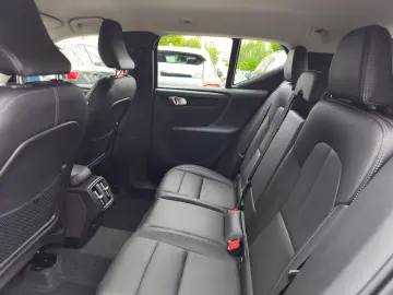 VOLVO XC40 B3 Core 2W Digitales Cockpit Soundsystem LE