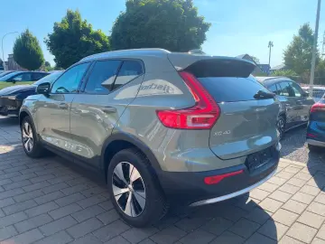 VOLVO XC40 B3 Core 2WD Leder Digitales Cockpit Soundsy