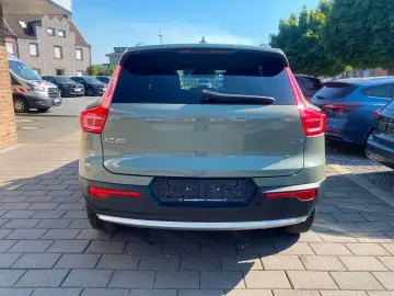VOLVO XC40 B3 Core 2WD Leder Digitales Cockpit Soundsy