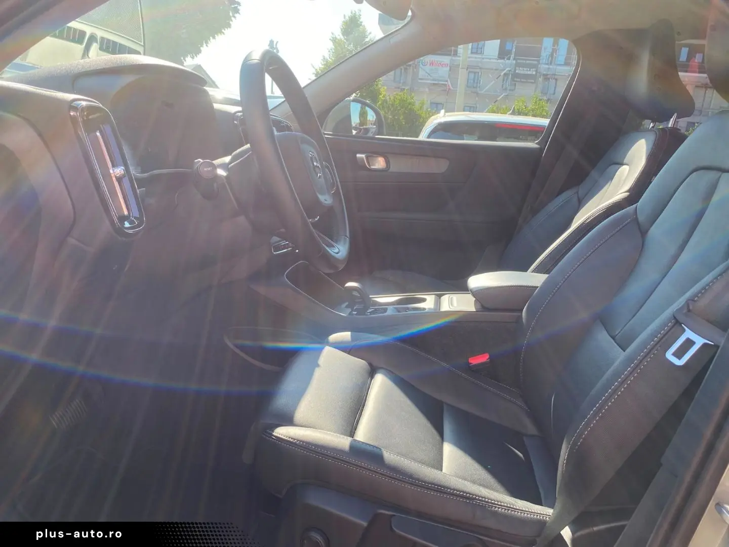 VOLVO XC40 B3 Core 2WD Leder Digitales Cockpit Soundsy