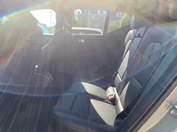 VOLVO XC40 B3 Core 2WD Leder Digitales Cockpit Soundsy
