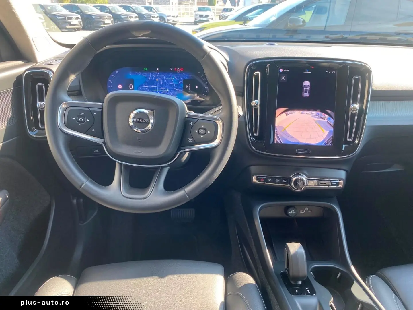 VOLVO XC40 B3 Core 2WD Leder Digitales Cockpit Soundsy