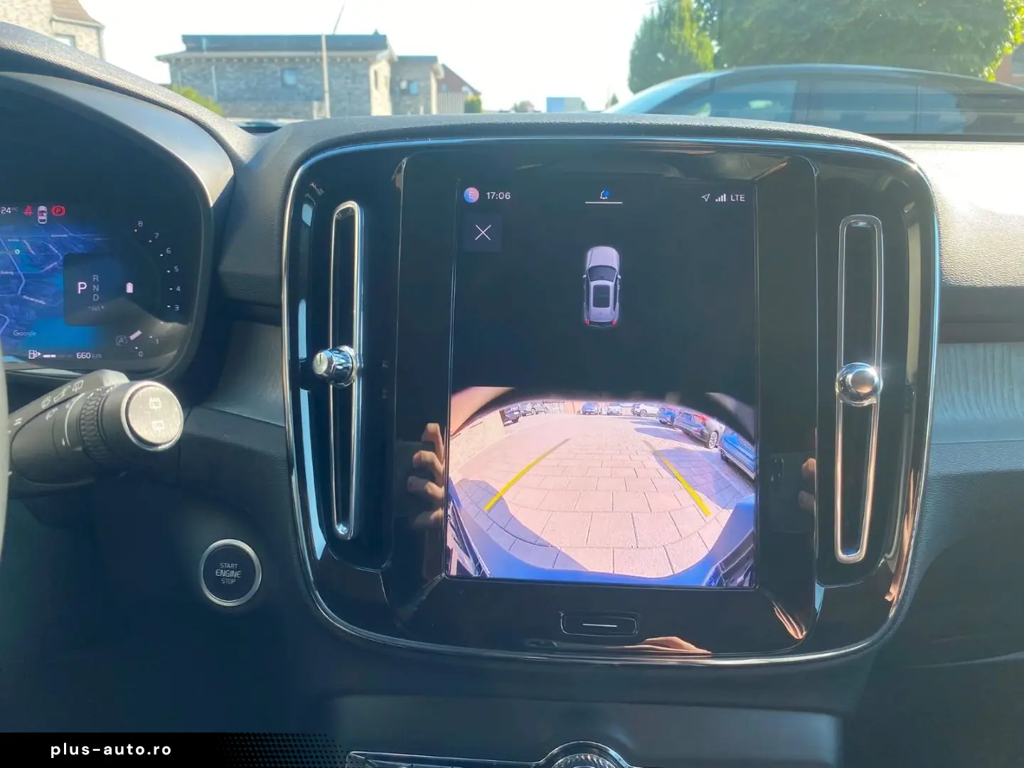 VOLVO XC40 B3 Core 2WD Leder Digitales Cockpit Soundsy