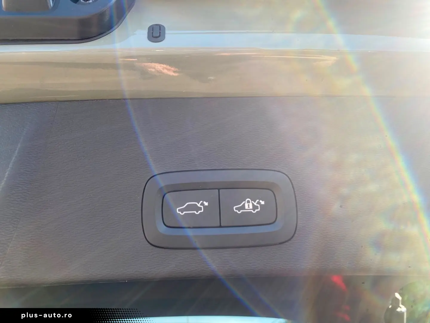 VOLVO XC40 B3 Core 2WD Leder Digitales Cockpit Soundsy