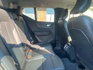 VOLVO XC40 B3 Core 2WD Leder Digitales Cockpit Soundsy