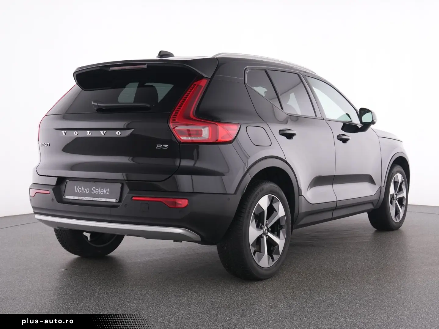 VOLVO XC40 B3 Core FAP LICHTPAK NAVI MET WINTERPAK LM