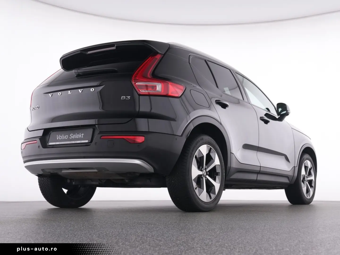 VOLVO XC40 B3 Core FAP LICHTPAK NAVI MET WINTERPAK LM