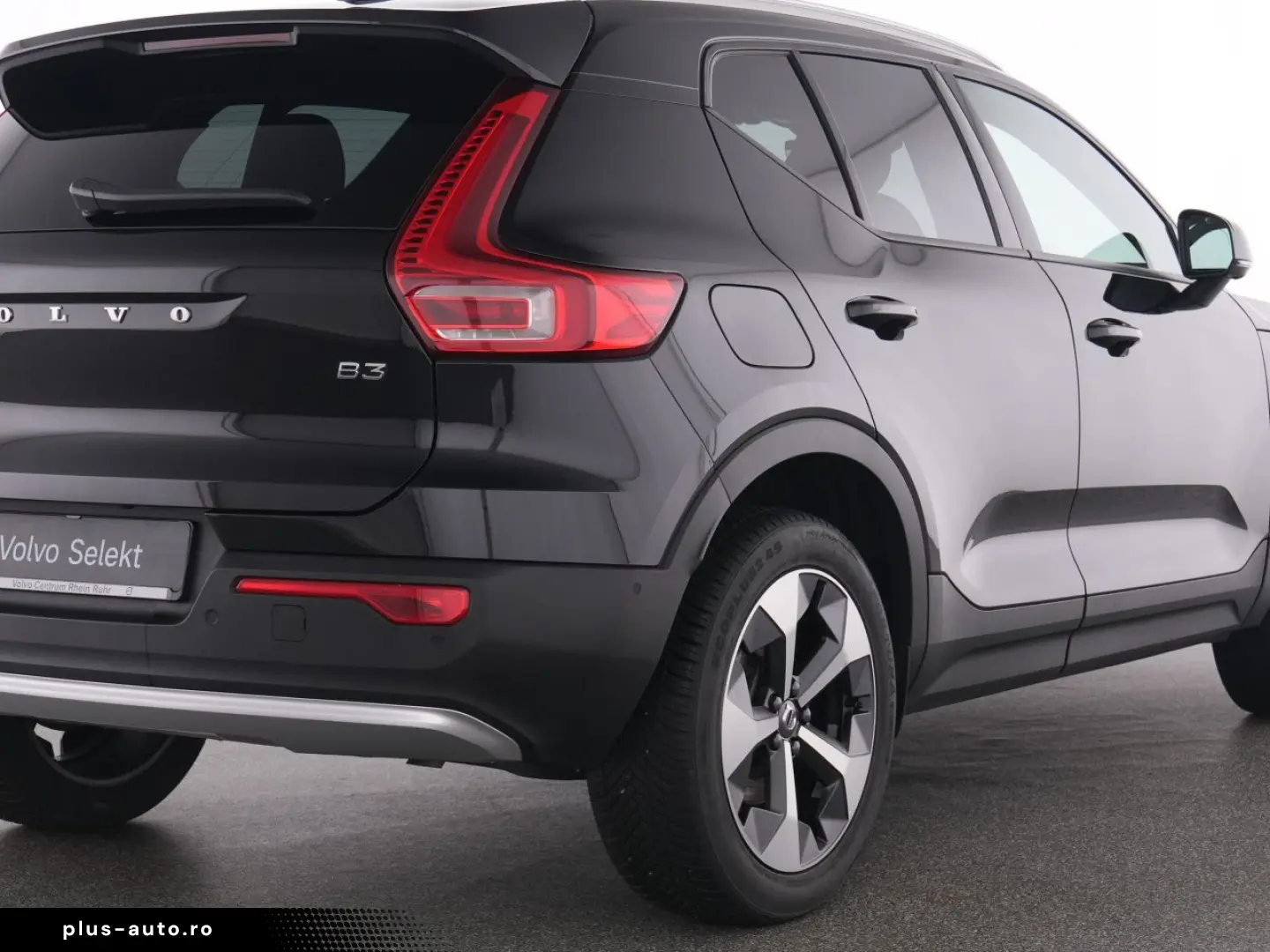 VOLVO XC40 B3 Core FAP LICHTPAK NAVI MET WINTERPAK LM