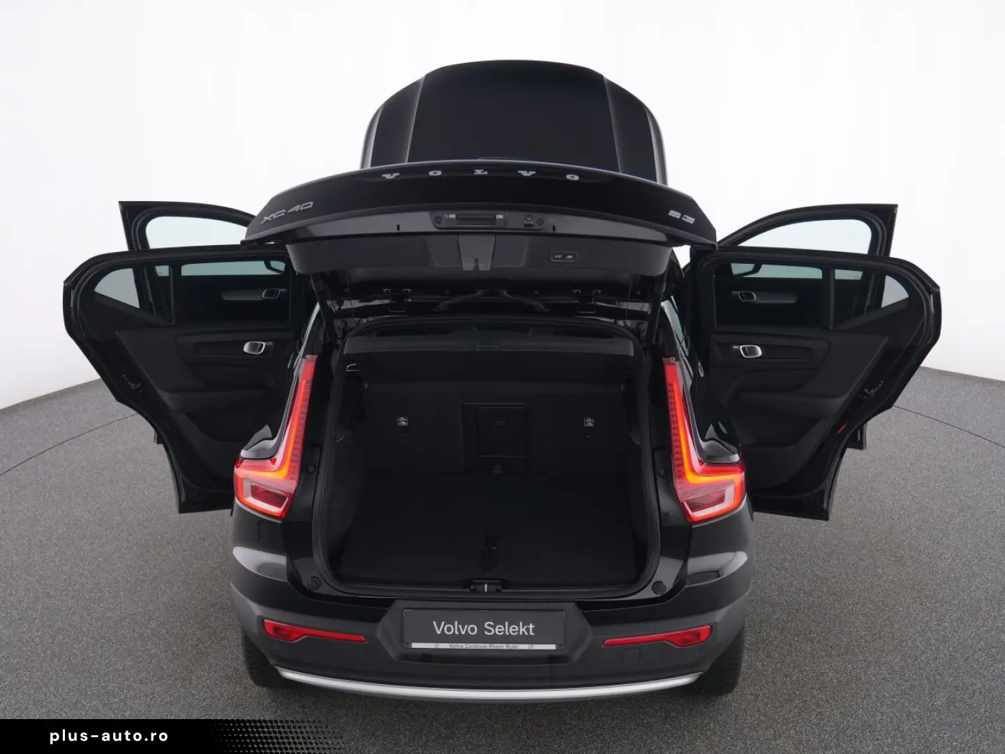 VOLVO XC40 B3 Core FAP LICHTPAK NAVI MET WINTERPAK LM