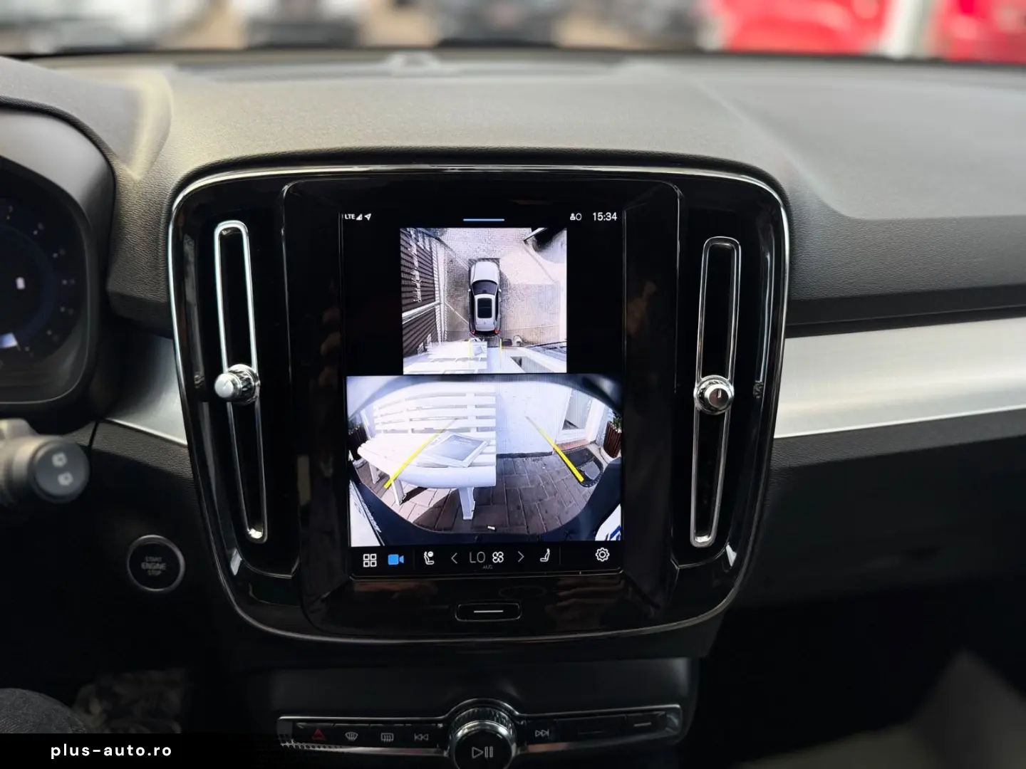 VOLVO XC40 Plus Dark 2WD LED 360 KAM AHK NAVI