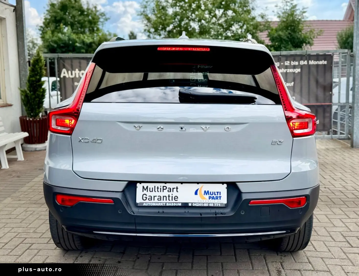 VOLVO XC40 Plus Dark 2WD LED 360 KAM AHK NAVI